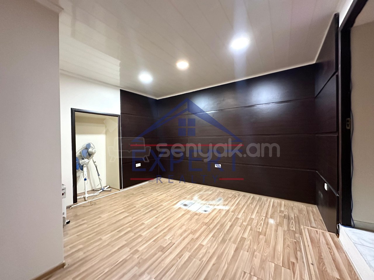 Օֆիսային Տարածք, 90քմ, Կապիտալ Վերանորոգված