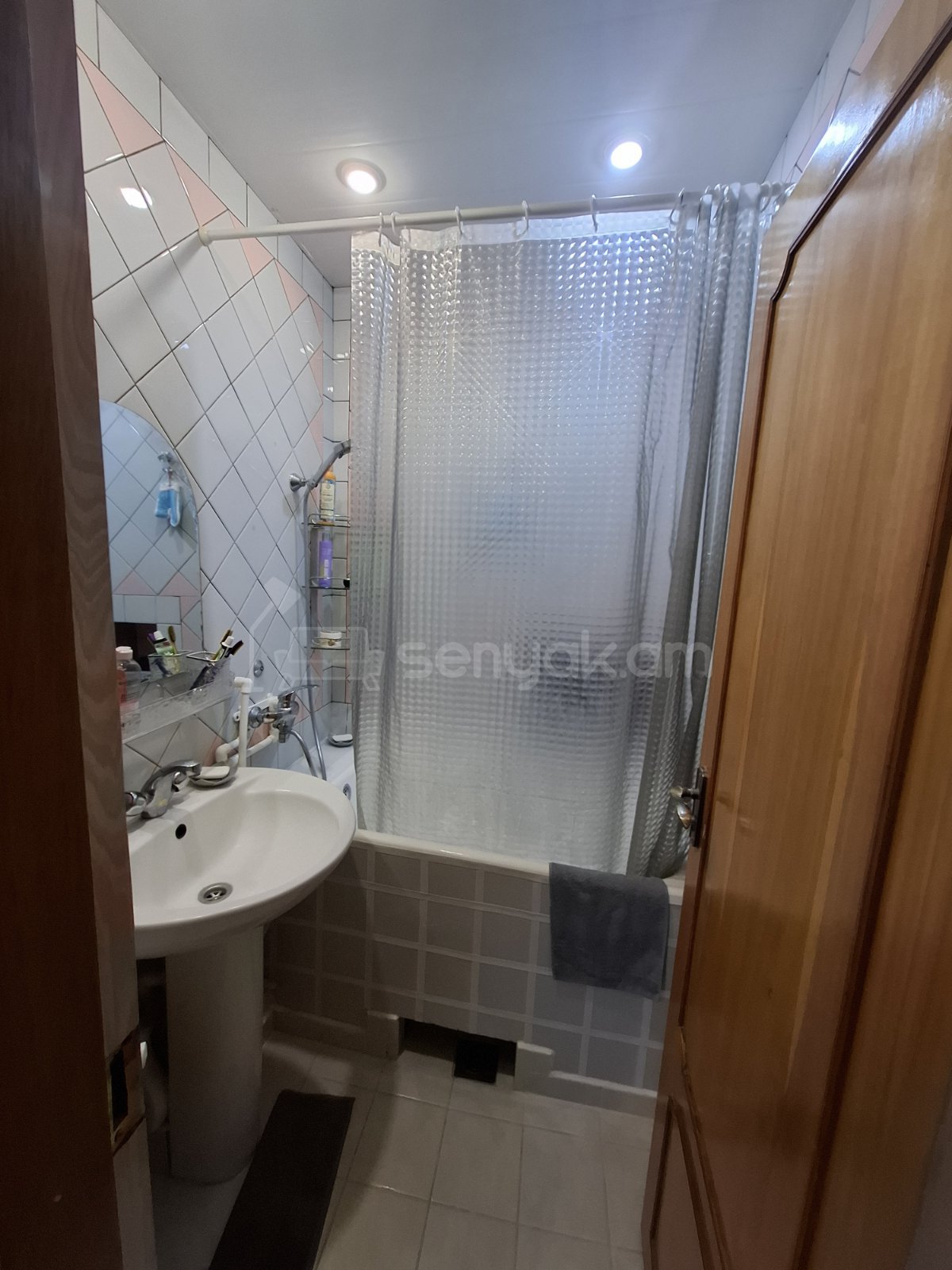 2 Սենյականոց Բնակարան, 75քմ, 9/12 հարկ, Կապիտալ Վերանորոգված