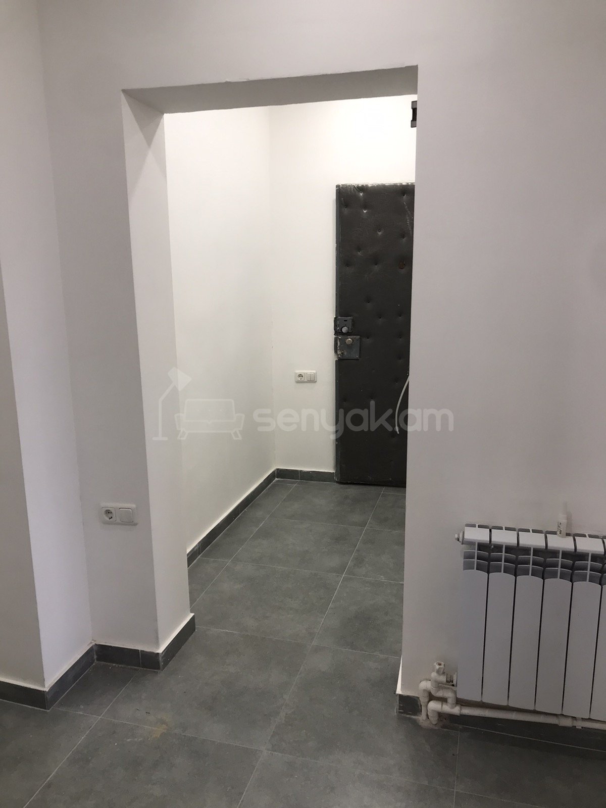 2 Սենյականոց Բնակարան, 54քմ, 3/9 հարկ, Կապիտալ Վերանորոգված, Մասամբ Կահավորված, Արևկող