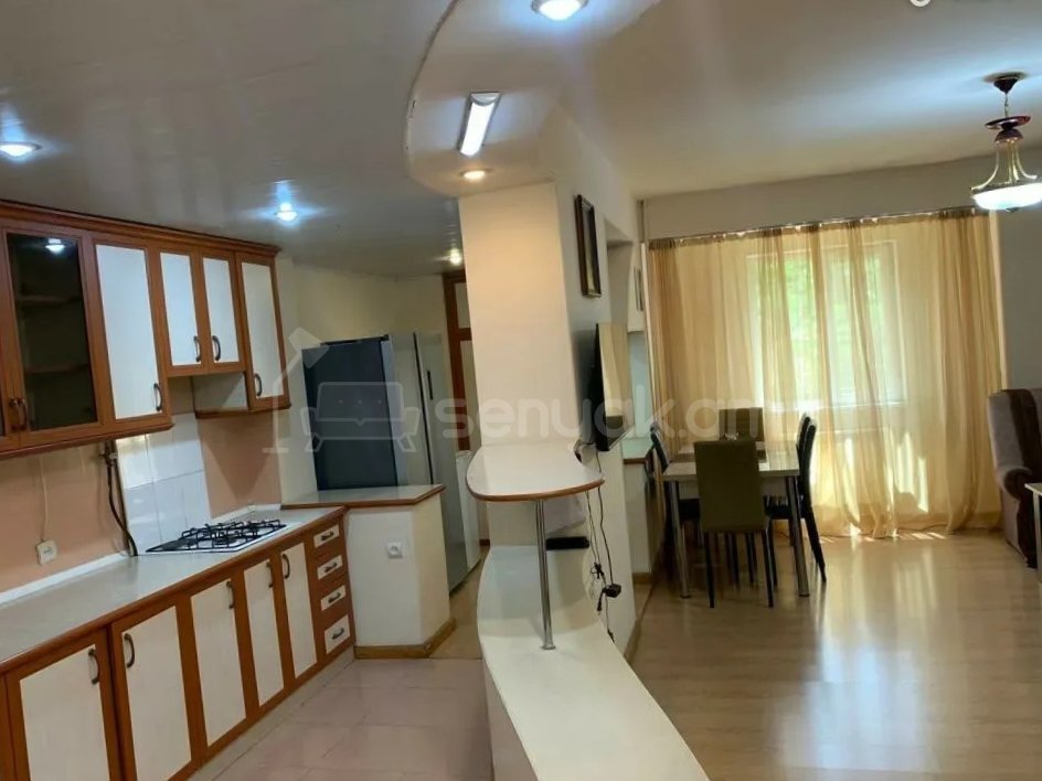 2 Սենյականոց Բնակարան, 65քմ, 3/9 հարկ, Կապիտալ Վերանորոգված, Կահավորված, Արևկող