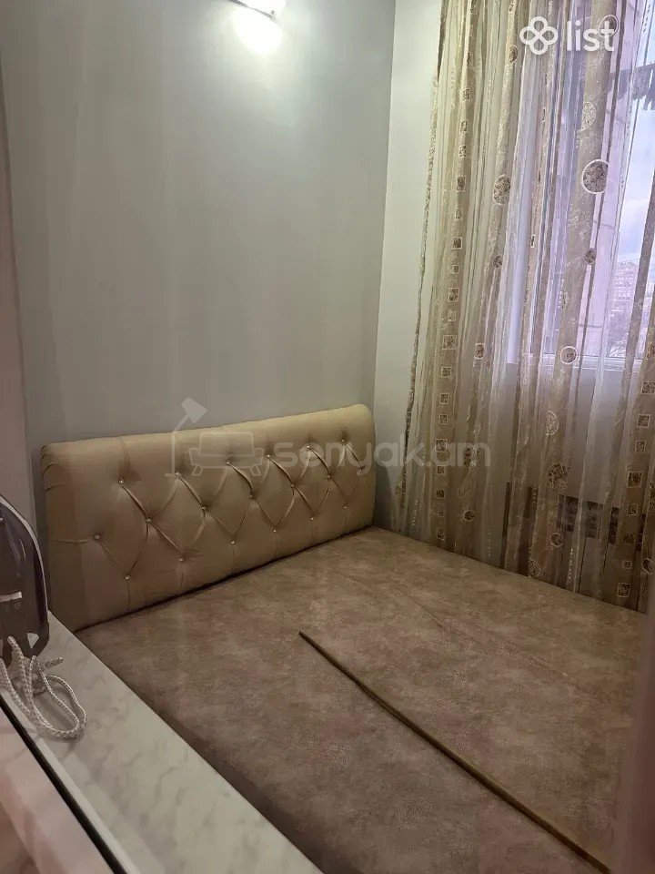 2 Սենյականոց Բնակարան, 54քմ, 3/9 հարկ, Կապիտալ Վերանորոգված, Մասամբ Կահավորված, Արևկող