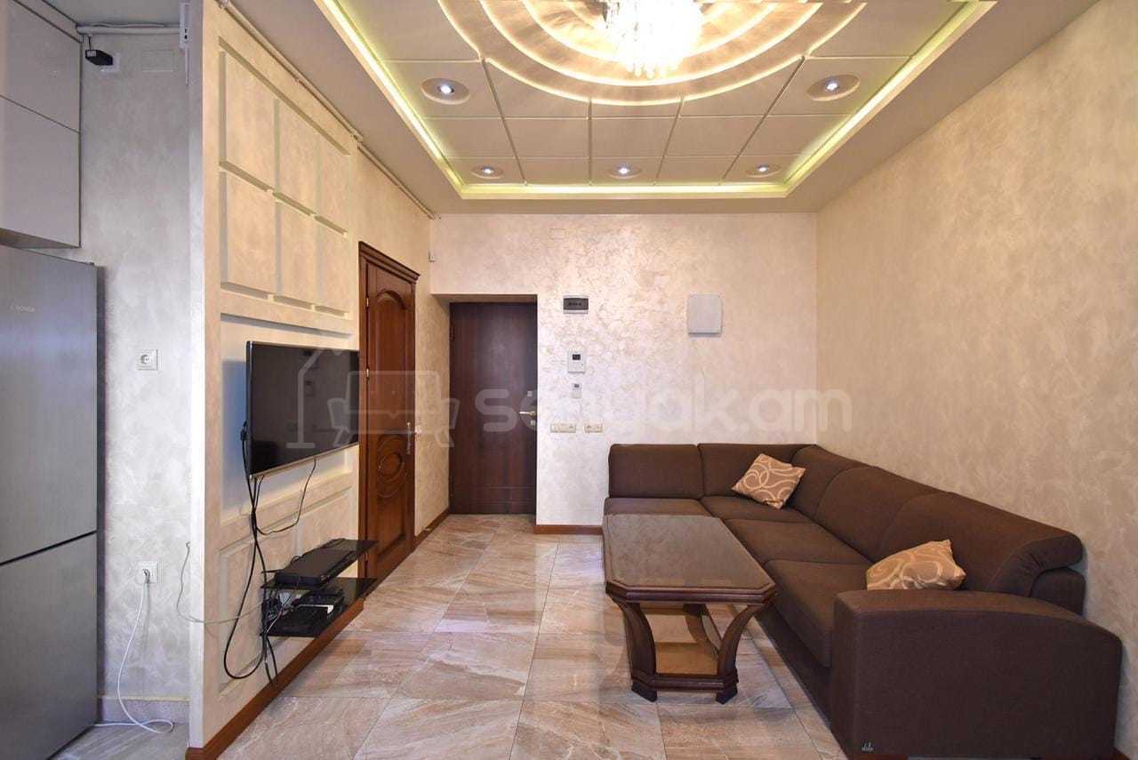 2 Սենյականոց Բնակարան, 50քմ, 2/5 հարկ, Դիզայներական Վերանորոգված