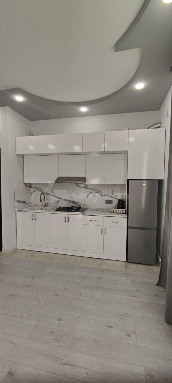 2 Սենյականոց Բնակարան Քարե Շենքում, 45քմ, 4/5 հարկ, Կապիտալ Վերանորոգված, Կահավորված, Արևկող