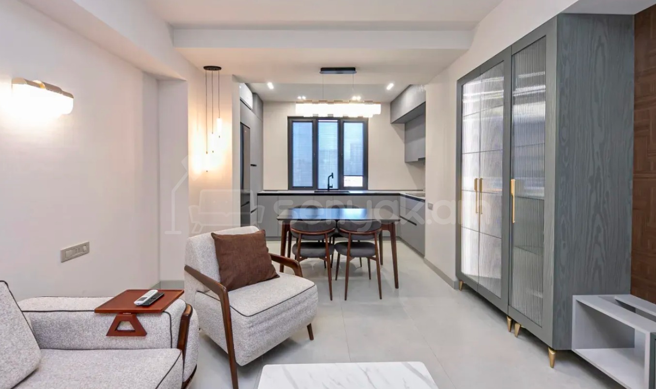 3 Սենյականոց Բնակարան, 99քմ, 9/9 հարկ, Դիզայներական Վերանորոգված, Կահավորված, Արևկող