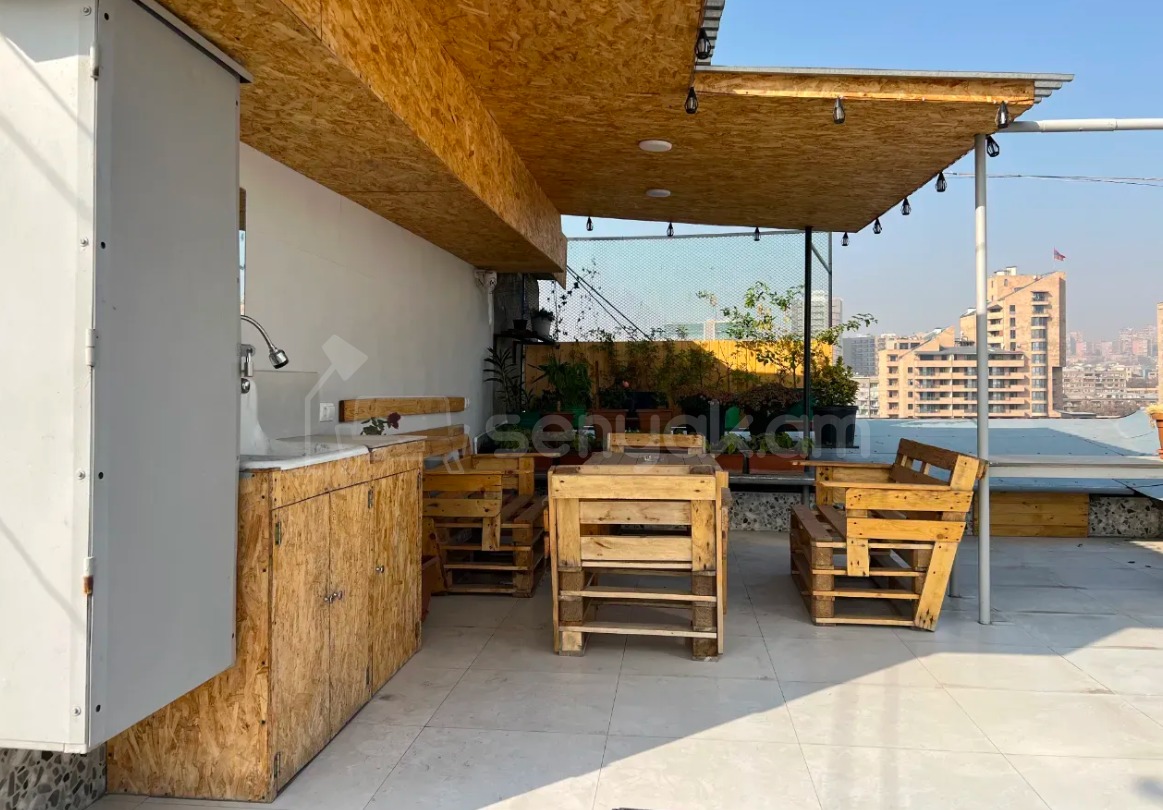 3 Սենյականոց Բնակարան, 99քմ, 9/9 հարկ, Դիզայներական Վերանորոգված, Կահավորված, Արևկող