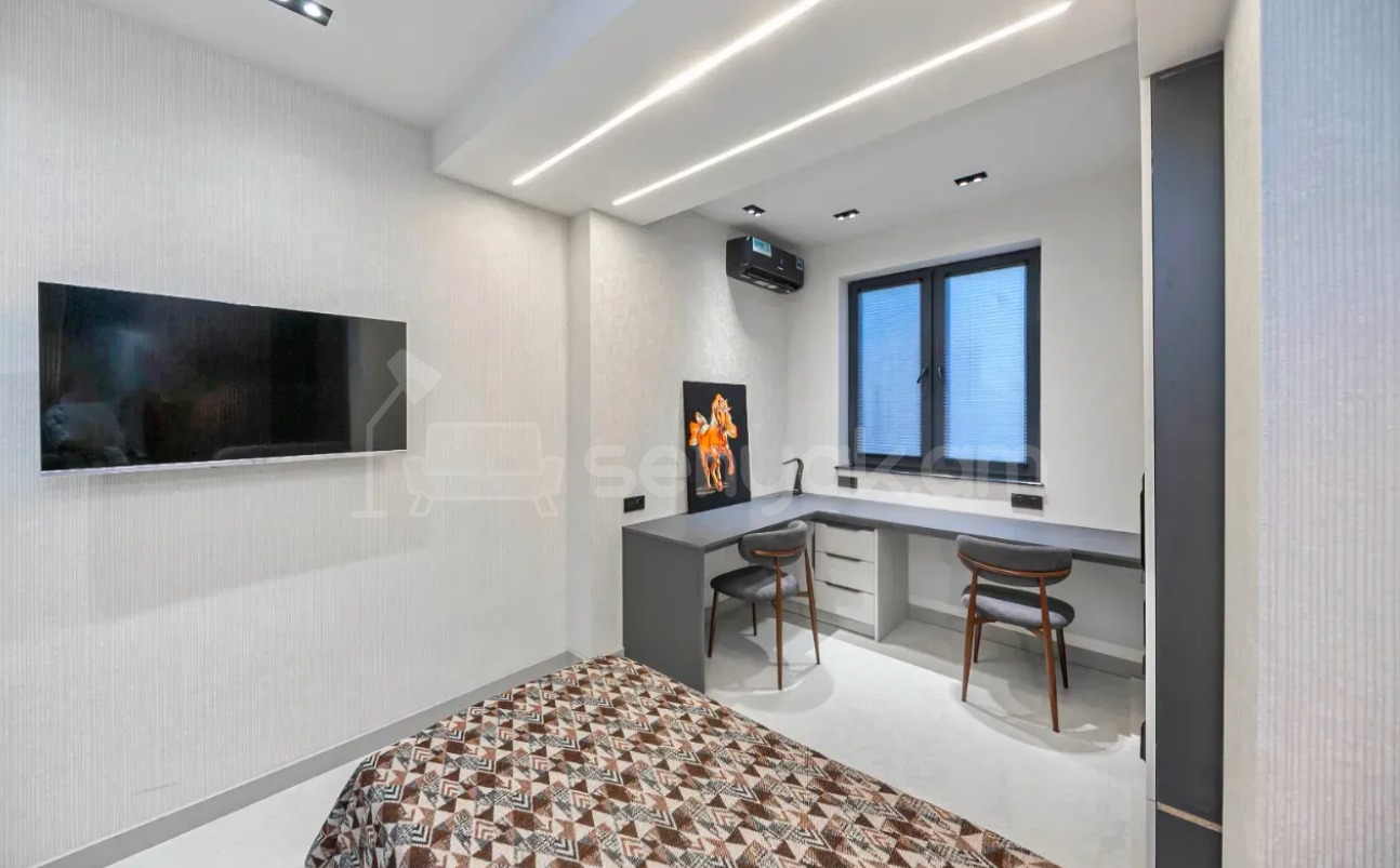 3 Սենյականոց Բնակարան, 99քմ, 9/9 հարկ, Դիզայներական Վերանորոգված, Կահավորված, Արևկող