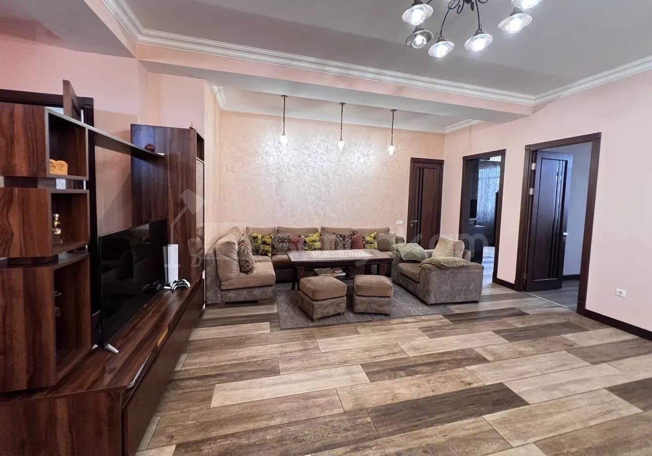 4 Սենյականոց Շքեղ Առանձնատուն, 300քմ