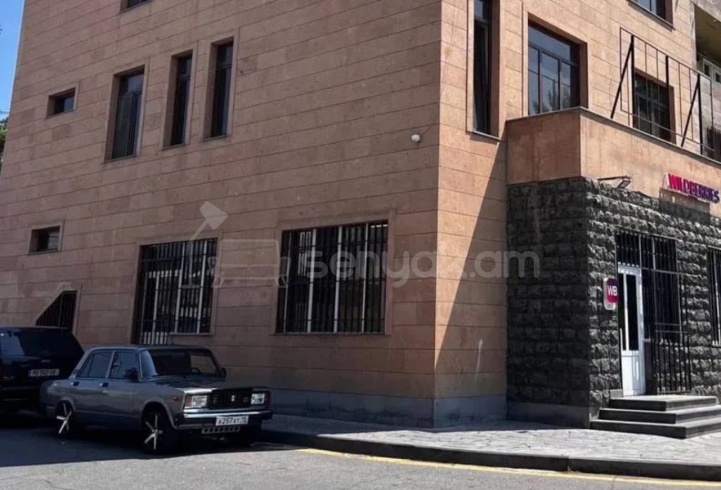 4 Սենյականոց Շքեղ Առանձնատուն, 300քմ