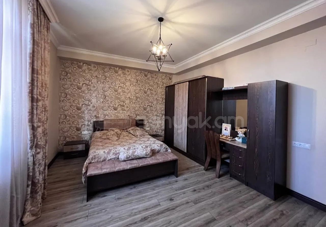 4 Սենյականոց Շքեղ Առանձնատուն, 300քմ