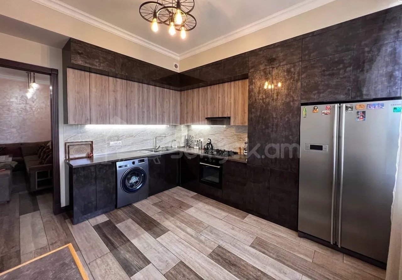 4 Սենյականոց Շքեղ Առանձնատուն, 300քմ