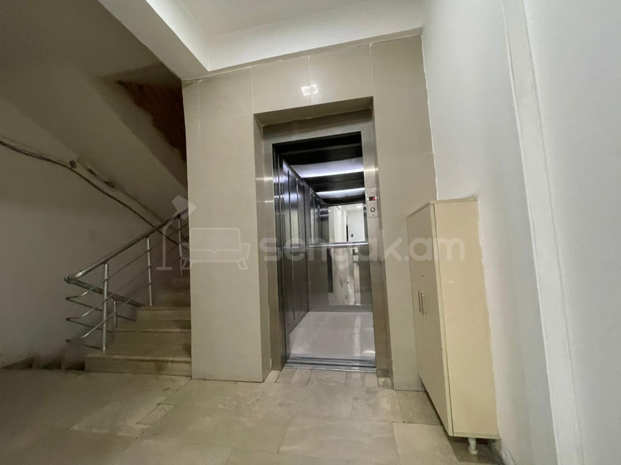 2 Սենյականոց Բնակարան Նորակառույցում, 55քմ, 7/12 հարկ, Դիզայներական Վերանորոգված