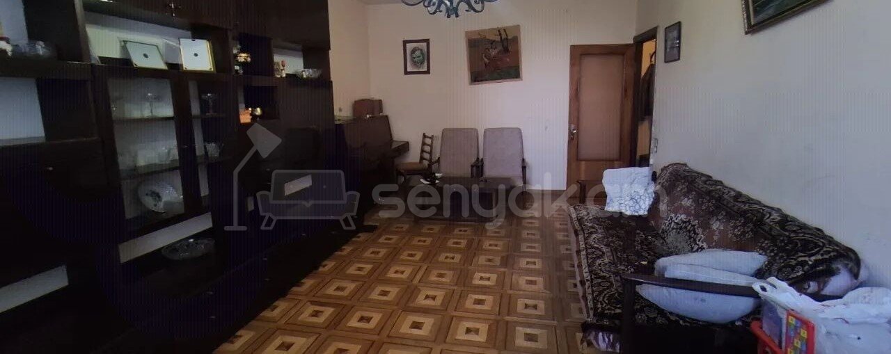 3 Սենյականոց Բնակարան, 84քմ, 6/12 հարկ, Նորմալ Վիճակում