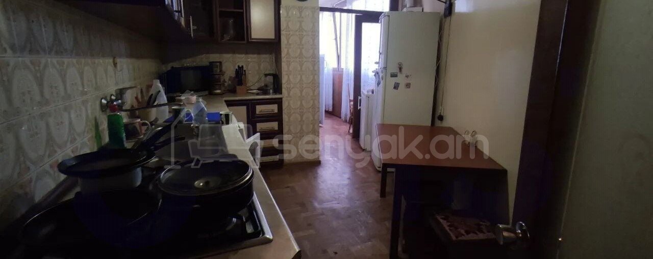 3 Սենյականոց Բնակարան, 84քմ, 6/12 հարկ, Նորմալ Վիճակում