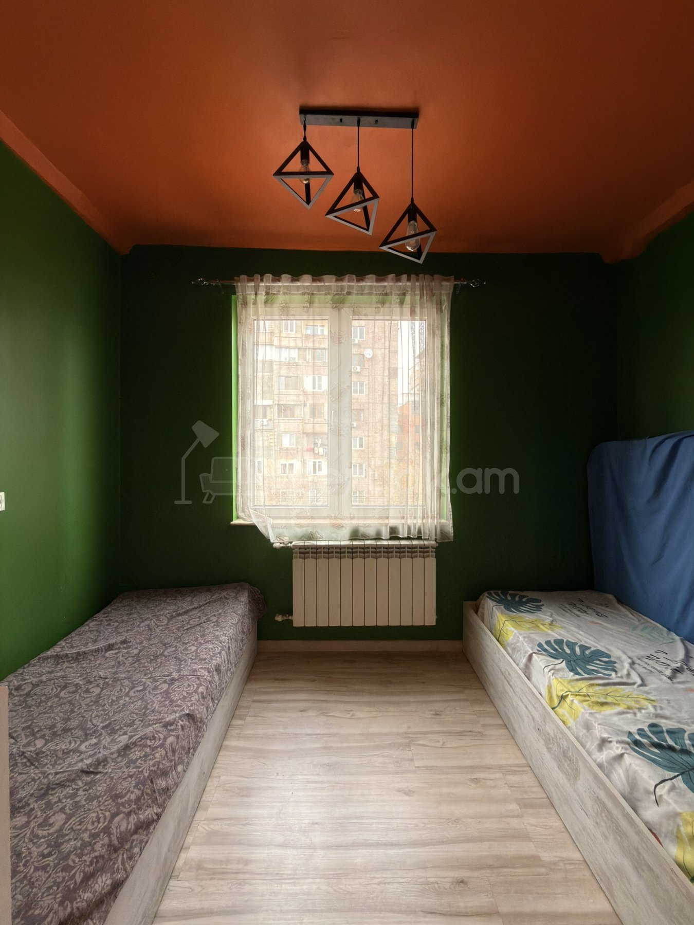 3 Սենյականոց Բնակարան Քարե Շենքում, 64քմ, 5/5 հարկ, Կապիտալ Վերանորոգված