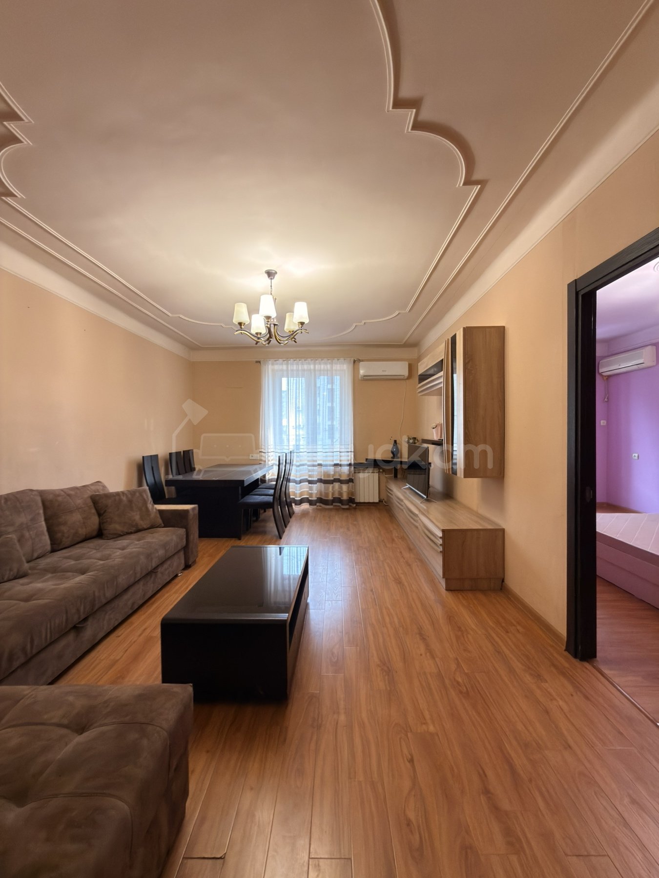 3 Սենյականոց Բնակարան Քարե Շենքում, 64քմ, 5/5 հարկ, Կապիտալ Վերանորոգված