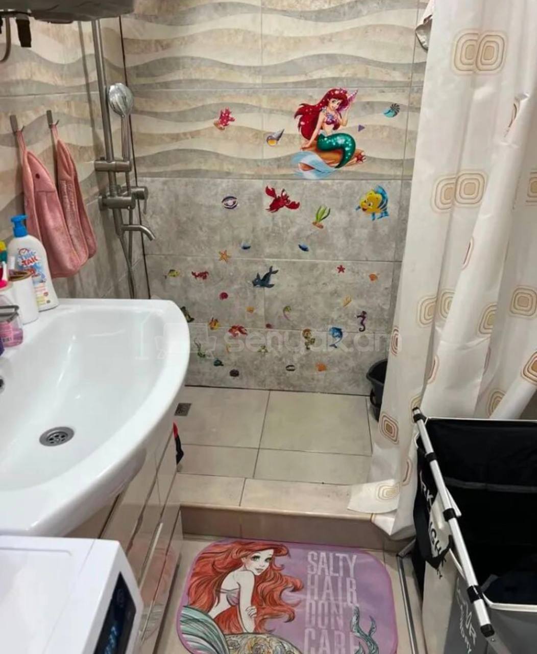 3 Սենյականոց Բնակարան Քարե Շենքում, 57քմ, 3/6 հարկ, Կապիտալ Վերանորոգված, Կահավորված