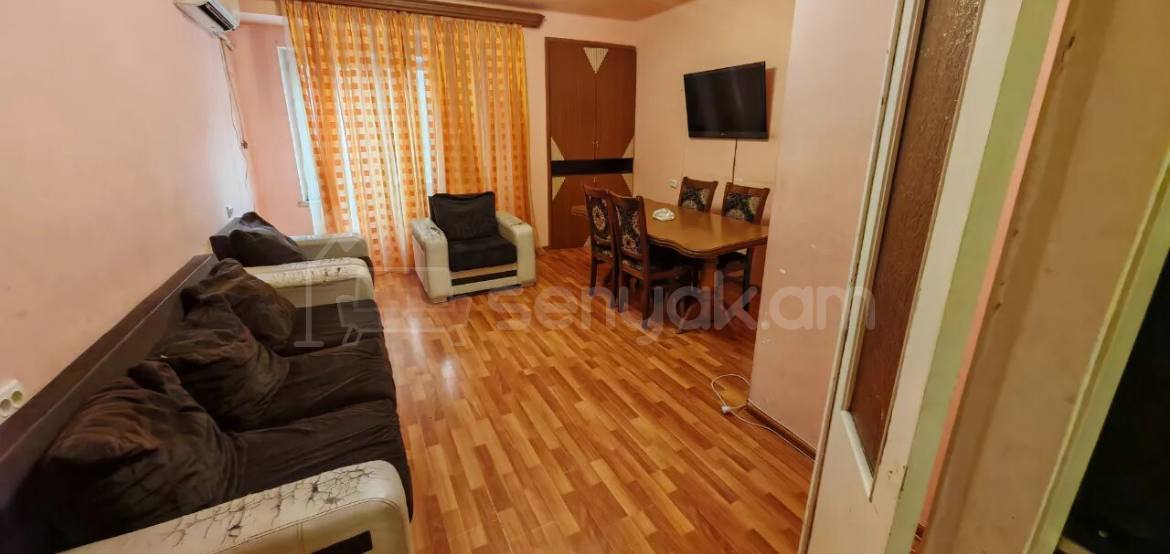 3 Սենյականոց Բնակարան, 64քմ, 8/10 հարկ, Նորմալ Վիճակում, Կահավորված