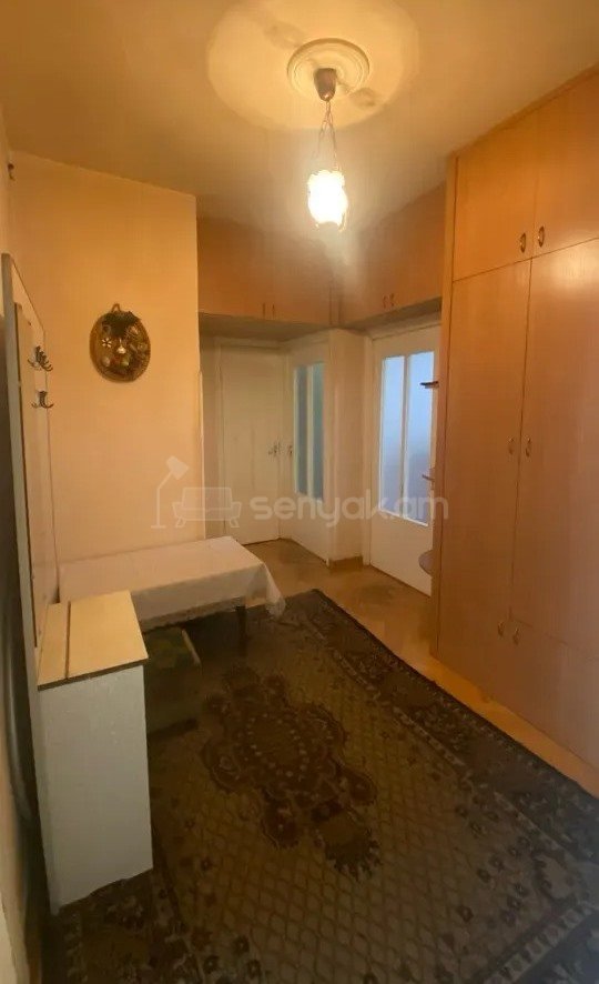 3 Սենյականոց Բնակարան, 74քմ, 3/9 հարկ, Նորմալ Վիճակում