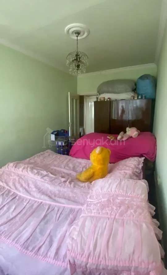 3 Սենյականոց Բնակարան, 74քմ, 3/9 հարկ, Նորմալ Վիճակում