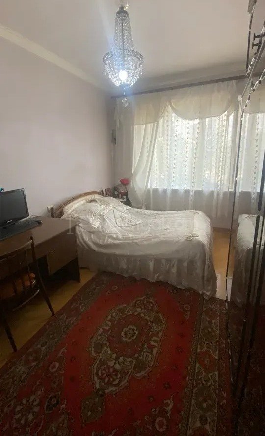 3 Սենյականոց Բնակարան, 74քմ, 3/9 հարկ, Նորմալ Վիճակում