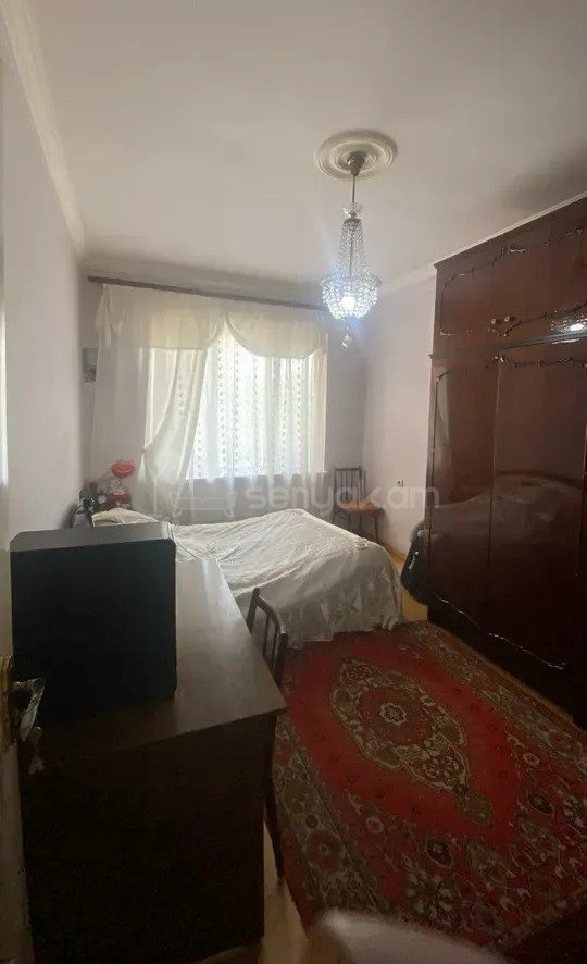 3 Սենյականոց Բնակարան, 74քմ, 3/9 հարկ, Նորմալ Վիճակում