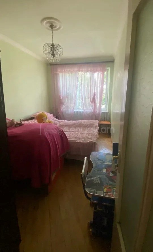 3 Սենյականոց Բնակարան, 74քմ, 3/9 հարկ, Նորմալ Վիճակում