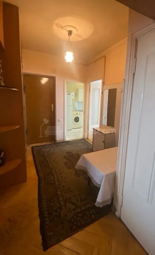 3 Սենյականոց Բնակարան, 74քմ, 3/9 հարկ, Նորմալ Վիճակում