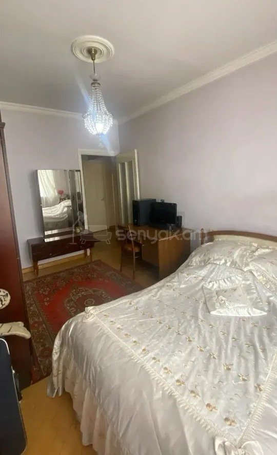 3 Սենյականոց Բնակարան, 74քմ, 3/9 հարկ, Նորմալ Վիճակում