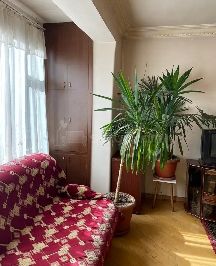 3 Սենյականոց Բնակարան, 74քմ, 3/9 հարկ, Նորմալ Վիճակում