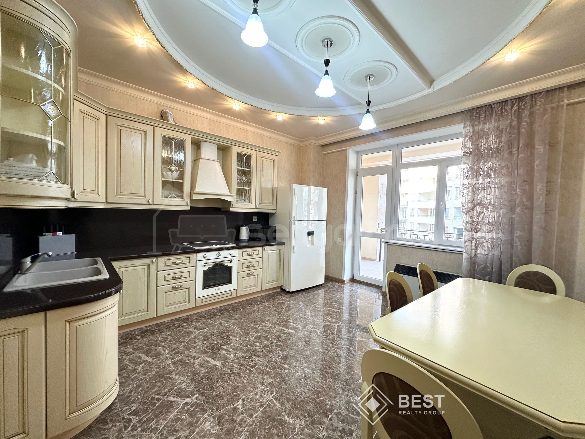 4 Սենյականոց Բնակարան Նորակառույցում, 205քմ, 6/15 հարկ, Կապիտալ Վերանորոգված, Կահավորված, Արևկող