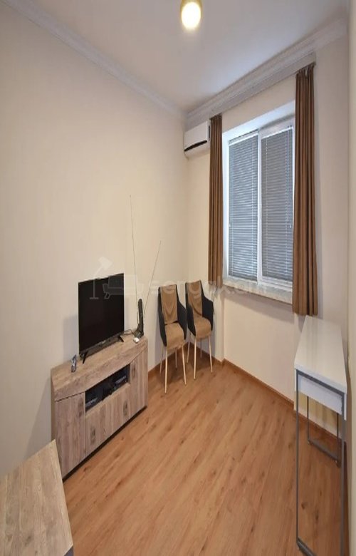 2 Սենյականոց Բնակարան Քարե Շենքում, 40քմ, 2/4 հարկ, Կապիտալ Վերանորոգված, Կահավորված, Արևկող