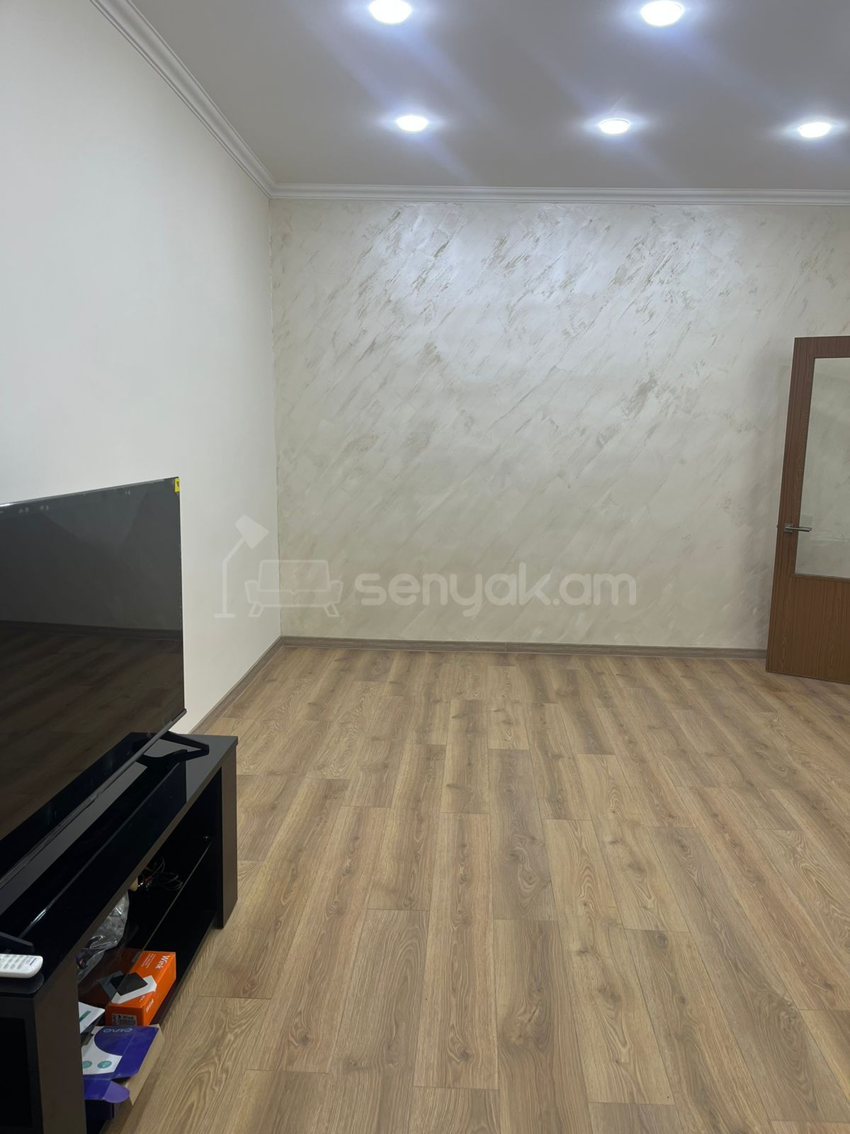 2 Սենյականոց Բնակարան Քարե Շենքում, 53քմ, 2/6 հարկ, Կապիտալ Վերանորոգված, Կահավորված, Արևկող