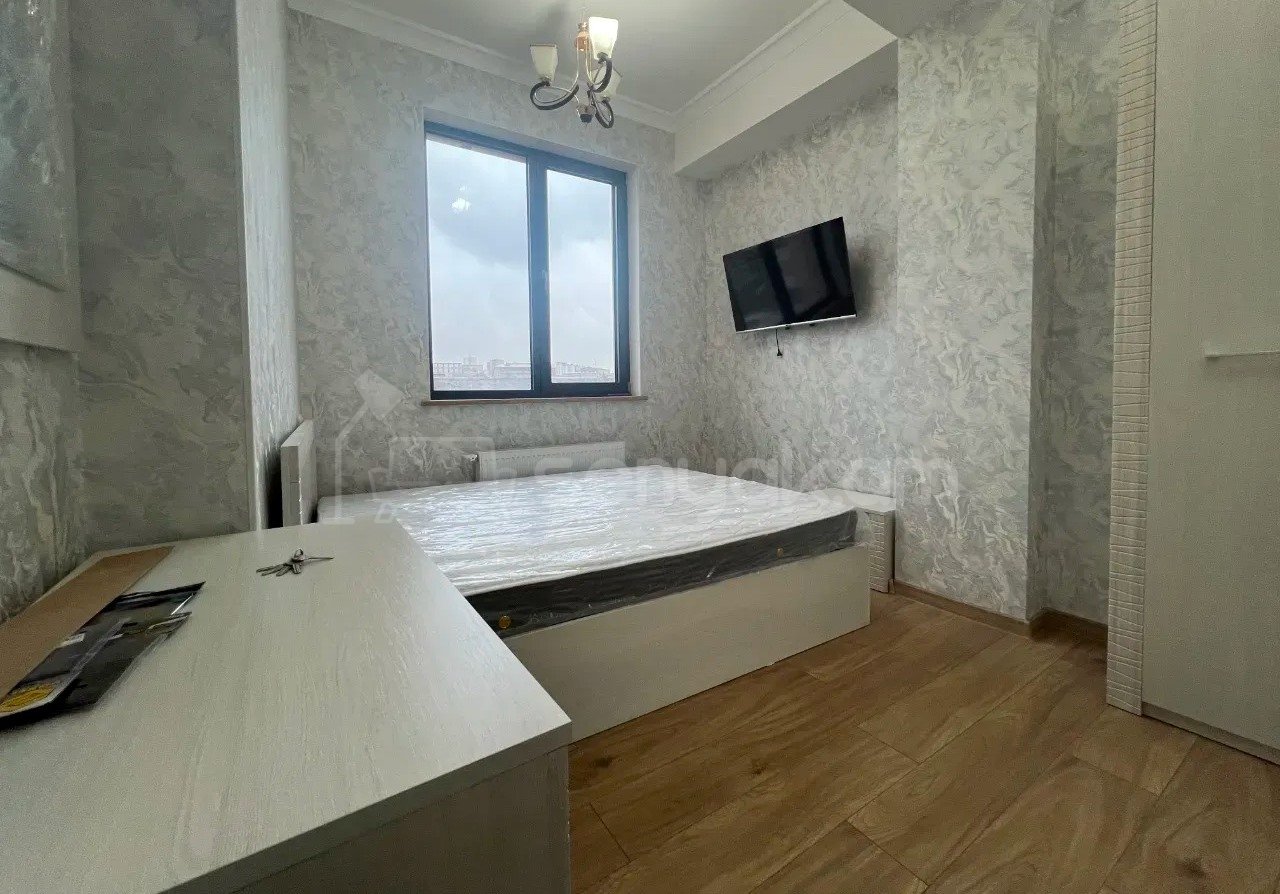 3 Սենյականոց Բնակարան, 74քմ, 10/18 հարկ, Դիզայներական Վերանորոգված, Կահավորված, Արևկող