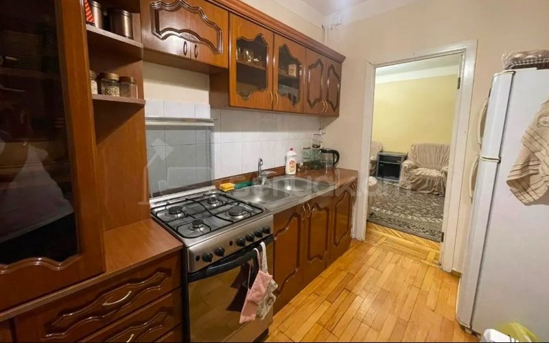 3 Սենյականոց Բնակարան Քարե Շենքում, 55քմ, 4/5 հարկ, Կոսմետիկ Վերանորոգված, Կահավորված, Արևկող