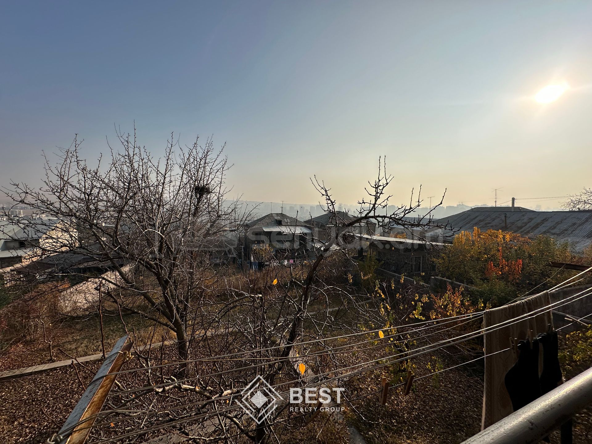 8 Սենյականոց Սեփական Տուն, 389քմ, Կոսմետիկ Վերանորոգված, Ավտոտնակով