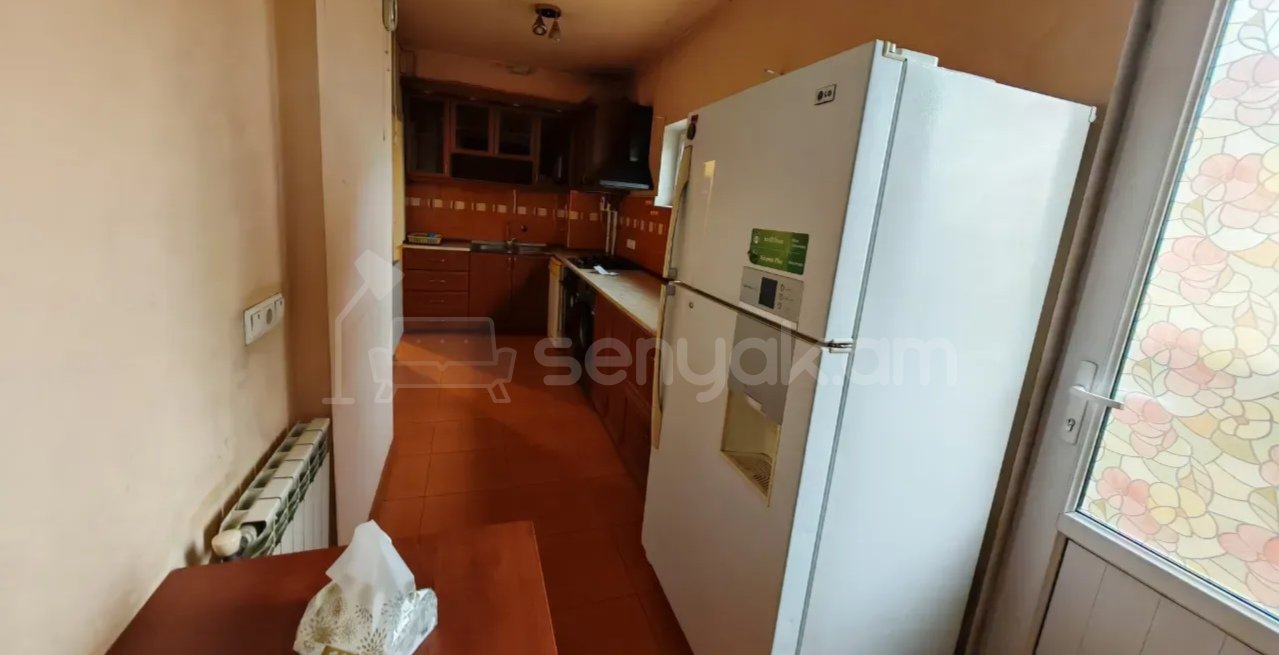 4 Սենյականոց Բնակարան, 70քմ, 8/10 հարկ, Կոսմետիկ Վերանորոգված, Կահավորված