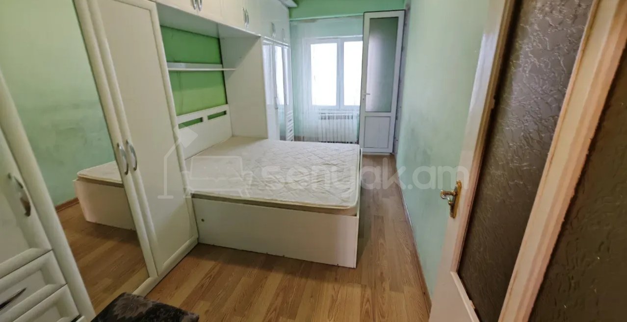 4 Սենյականոց Բնակարան, 70քմ, 8/10 հարկ, Կոսմետիկ Վերանորոգված, Կահավորված