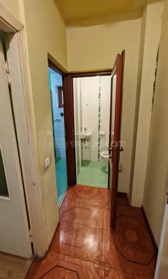 4 Սենյականոց Բնակարան, 70քմ, 8/10 հարկ, Կոսմետիկ Վերանորոգված, Կահավորված