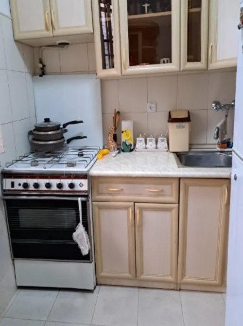 2 Սենյականոց Բնակարան Քարե Շենքում, 45քմ, 1/5 հարկ, Կապիտալ Վերանորոգված, Կահավորված, Արևկող