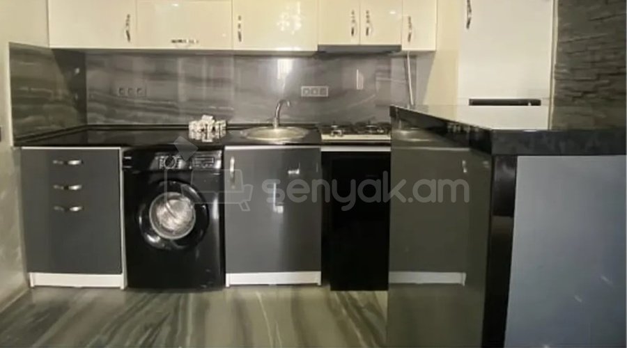 2 Սենյականոց Բնակարան, 46քմ, 4/9 հարկ, Կապիտալ Վերանորոգված, Կահավորված, Արևկող