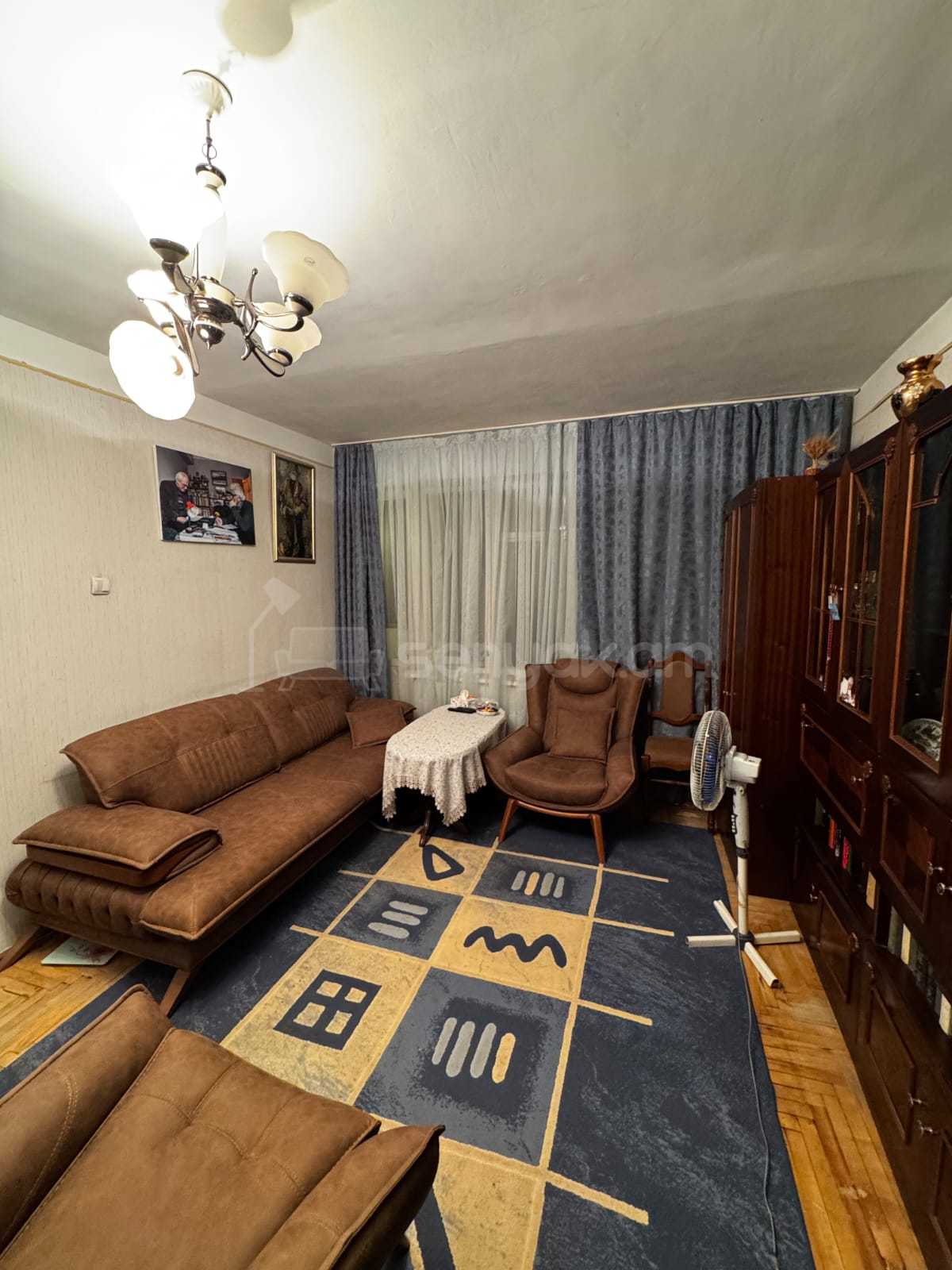 2 Սենյականոց Բնակարան Քարե Շենքում, 49քմ, 5/5 հարկ, Կոսմետիկ Վերանորոգված