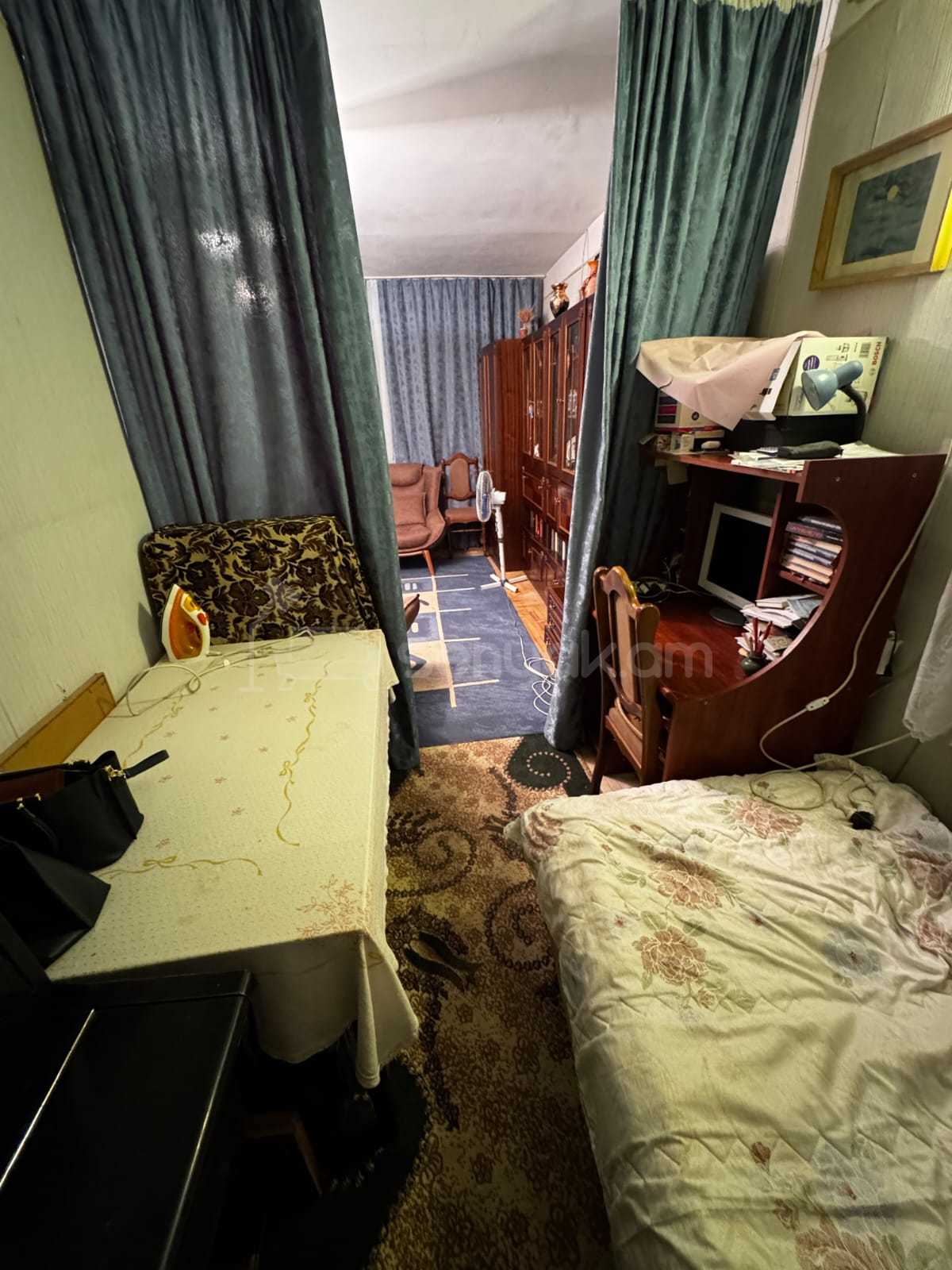 2 Սենյականոց Բնակարան Քարե Շենքում, 49քմ, 5/5 հարկ, Կոսմետիկ Վերանորոգված