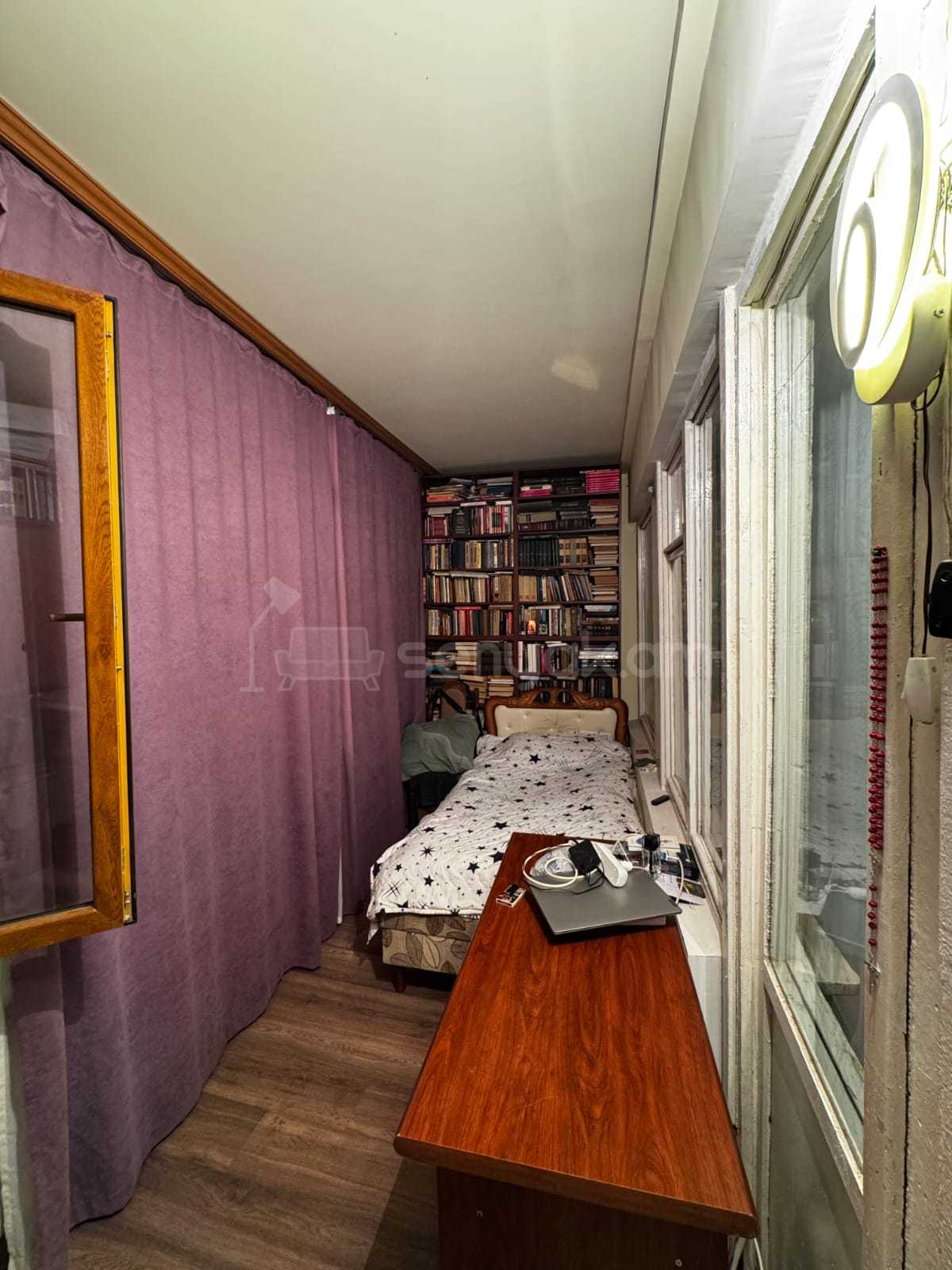 2 Սենյականոց Բնակարան Քարե Շենքում, 49քմ, 5/5 հարկ, Կոսմետիկ Վերանորոգված