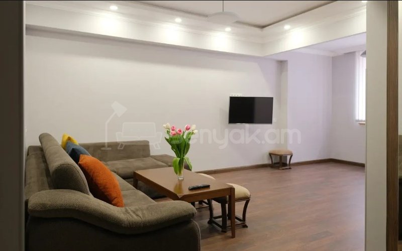 2 Սենյականոց Բնակարան, 47քմ, 8/9 հարկ, Կապիտալ Վերանորոգված, Կահավորված, Արևկող