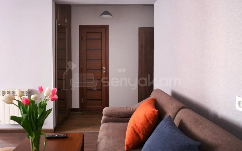 2 Սենյականոց Բնակարան, 47քմ, 8/9 հարկ, Կապիտալ Վերանորոգված, Կահավորված, Արևկող