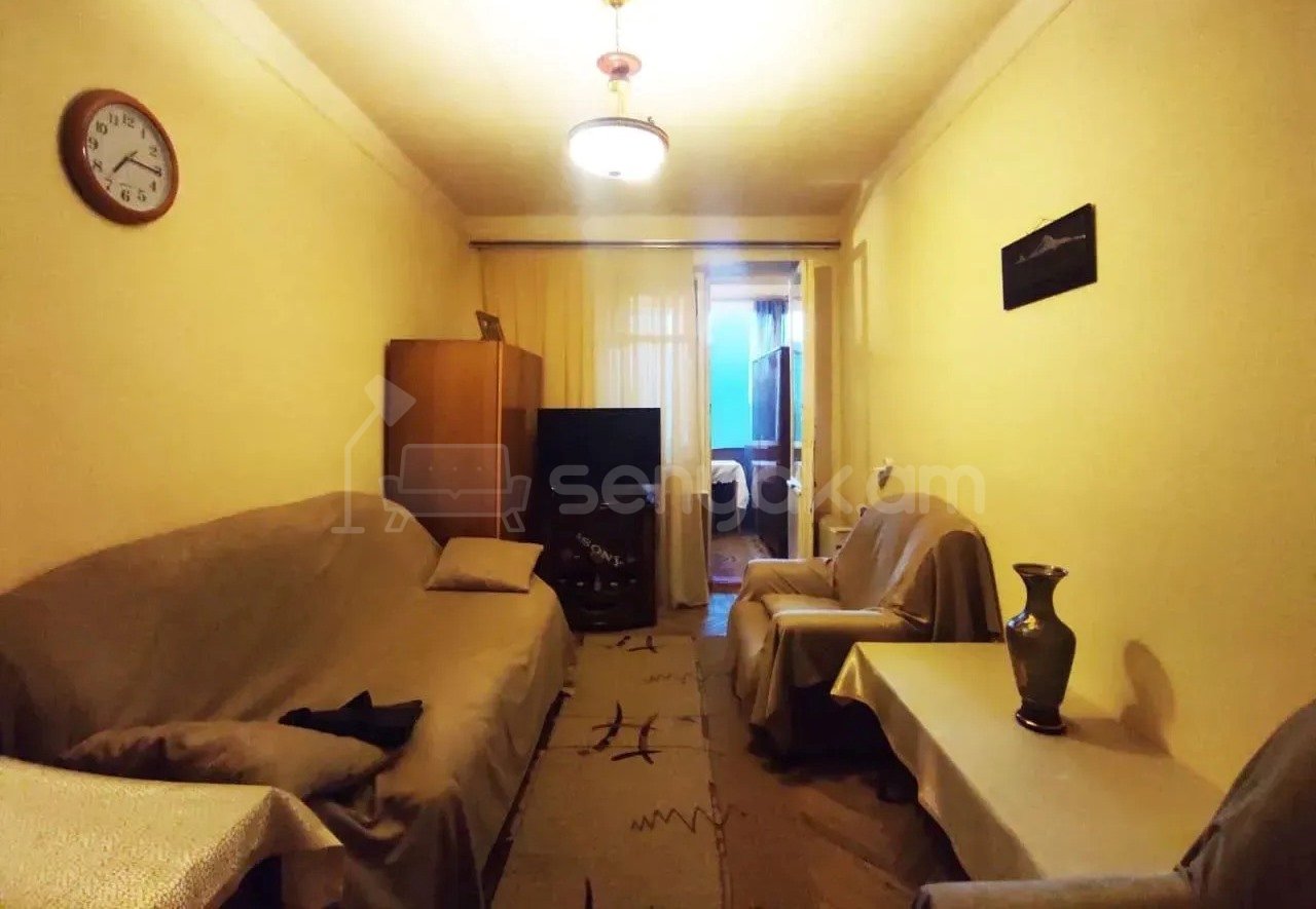 2 Սենյականոց Բնակարան Քարե Շենքում, 45քմ, 4/5 հարկ, Պետական Վիճակում