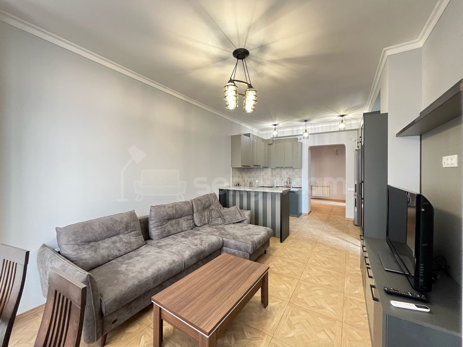 2 Սենյականոց Բնակարան, 70քմ, 13/14 հարկ, Կապիտալ Վերանորոգված, Կահավորված, Արևկող