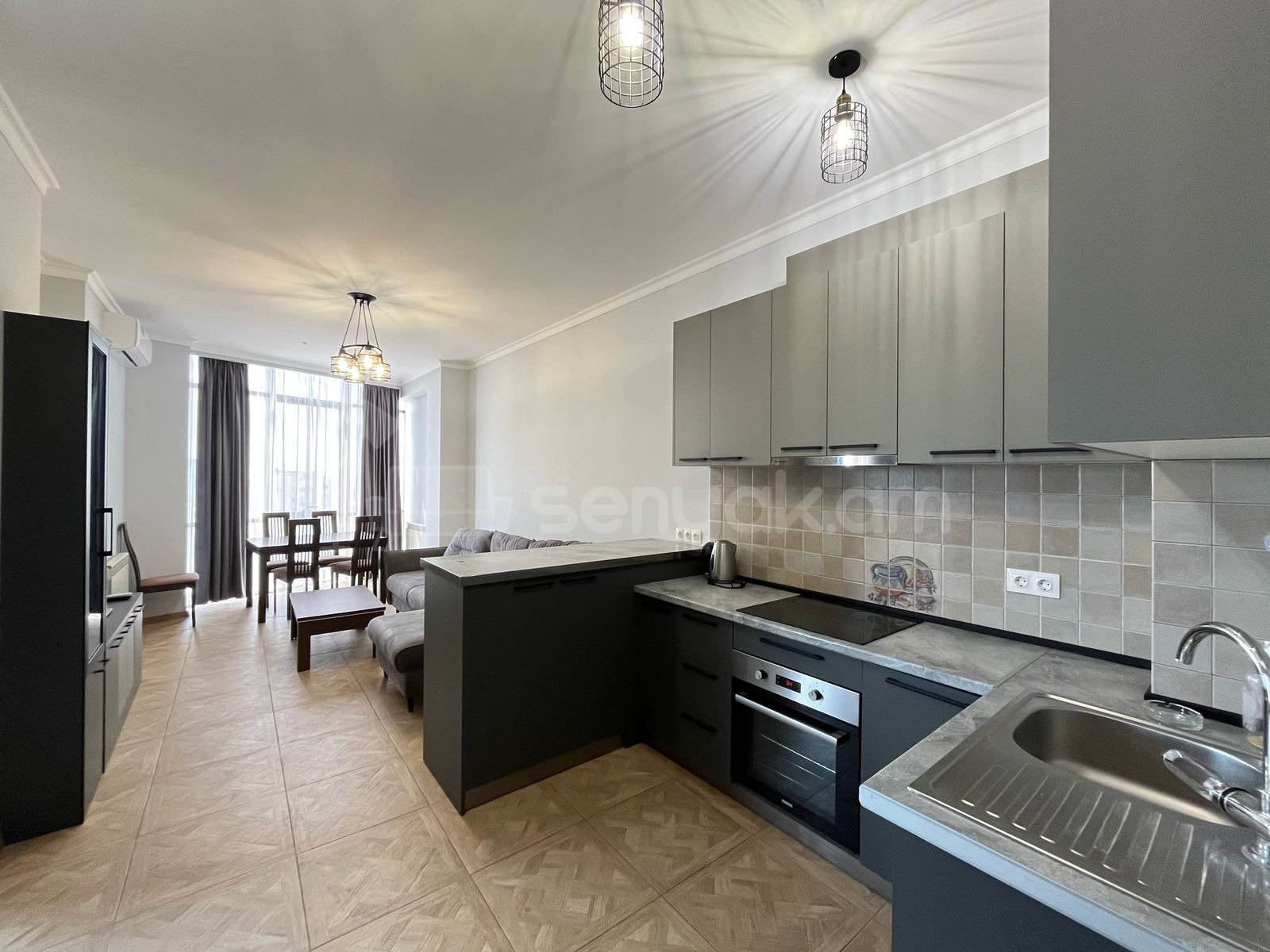 2 Սենյականոց Բնակարան, 70քմ, 13/14 հարկ, Կապիտալ Վերանորոգված, Կահավորված, Արևկող