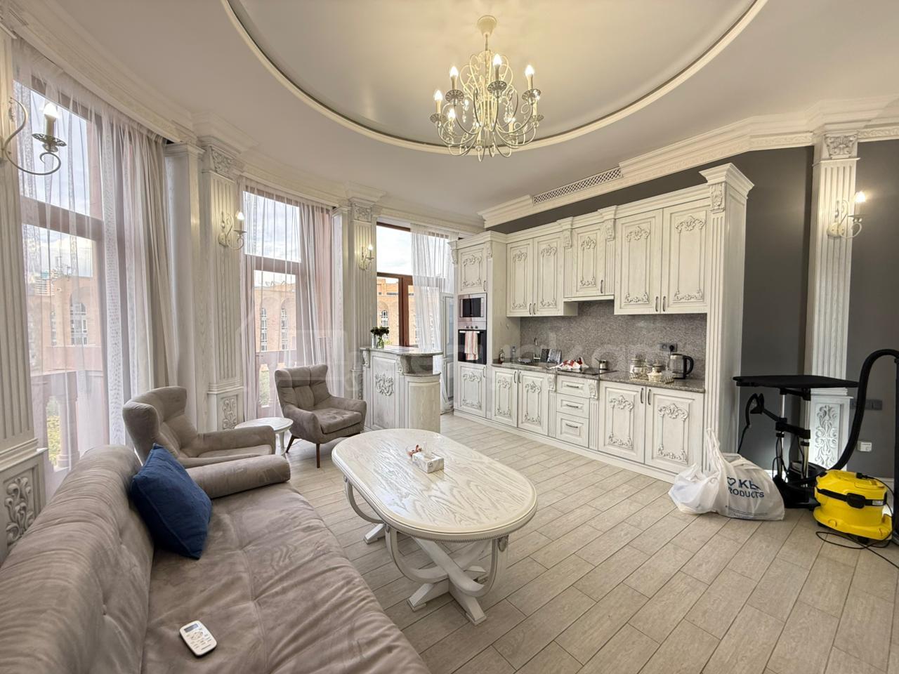 2 Սենյականոց Բնակարան Նորակառույցում, 82քմ, 8/12 հարկ, Դիզայներական Վերանորոգված, Կահավորված, Արևկող