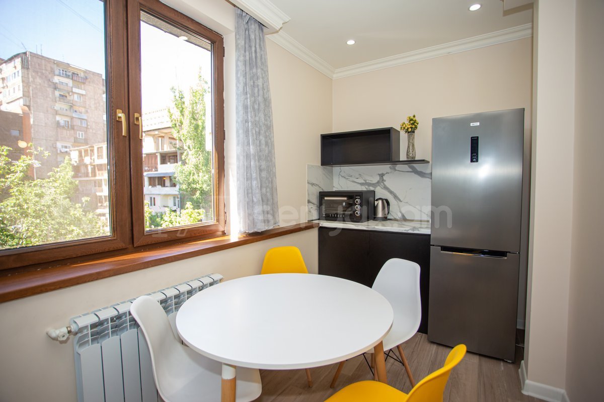 2 Սենյականոց Բնակարան Նորակառույցում, 50քմ, 6/15 հարկ, Դիզայներական Վերանորոգված